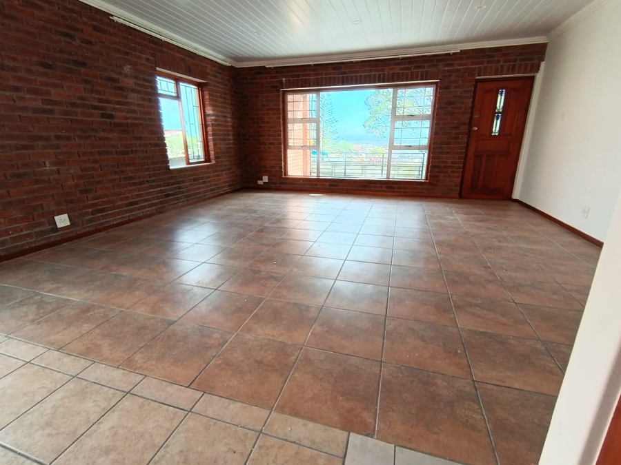 3 Bedroom Property for Sale in Heiderand Western Cape